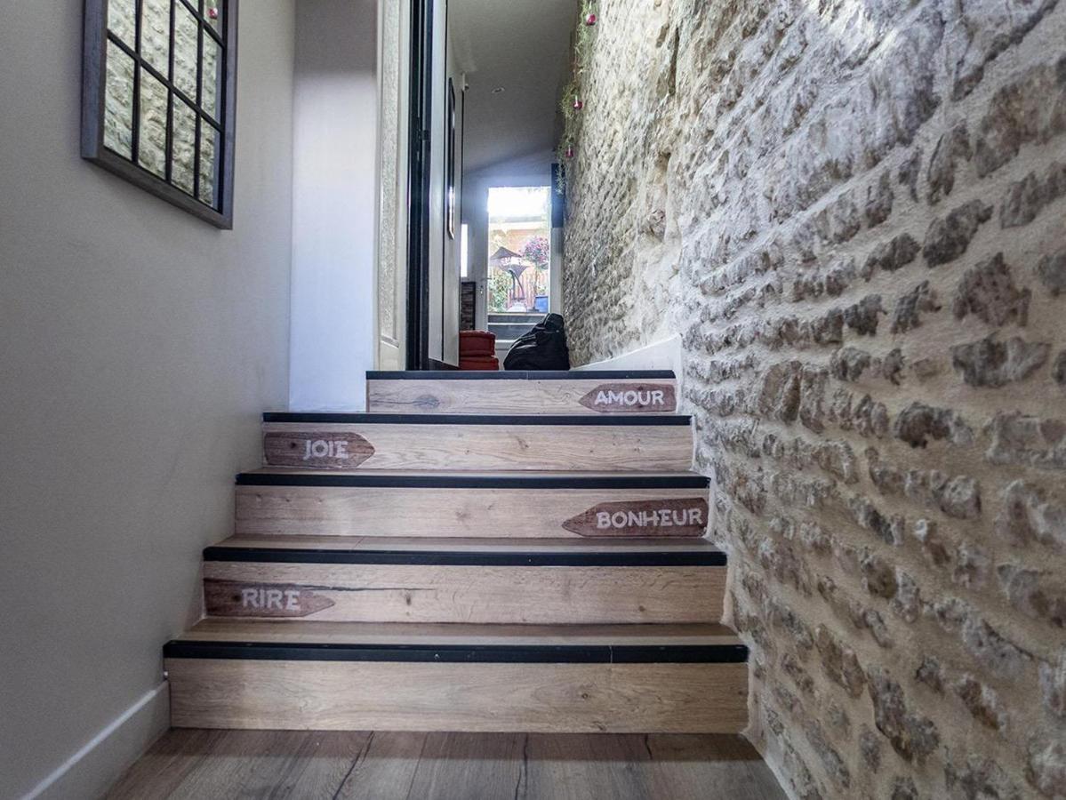Apartamento Palais Des Reves Niort Exterior foto